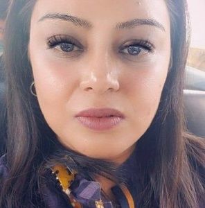 Meet your Posher, Farah